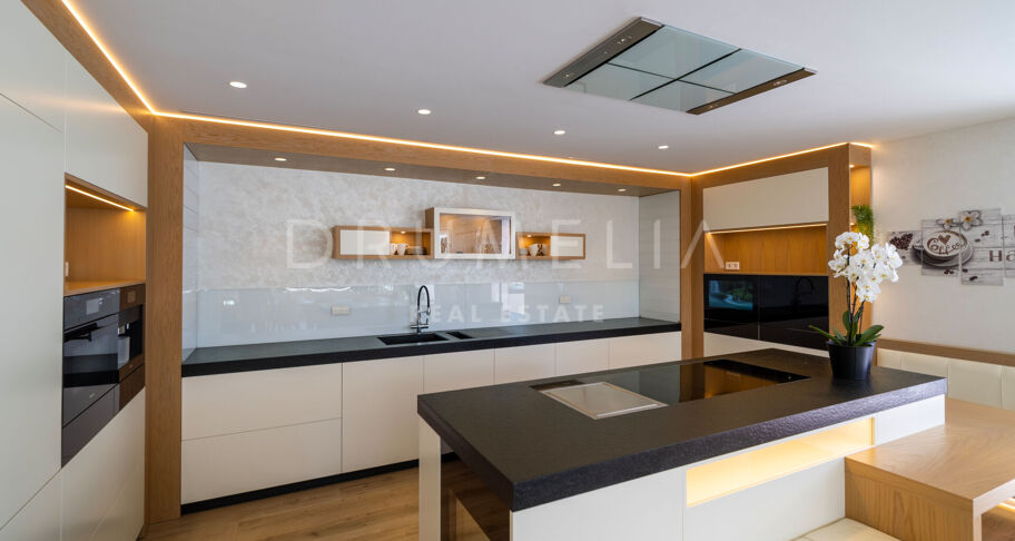 Villa for salg i El Paraiso, Estepona Øst