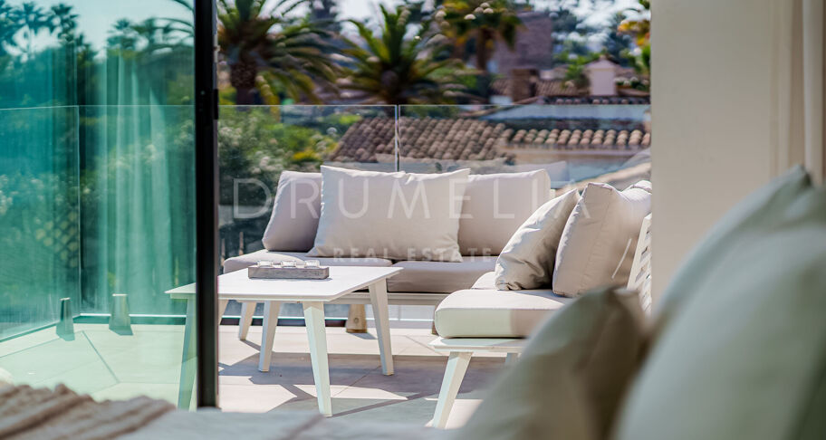 Spektakuläre Villa mit Meerblick und direktem Zugang zum Strand an der neuen Goldenen Meile - Estepona