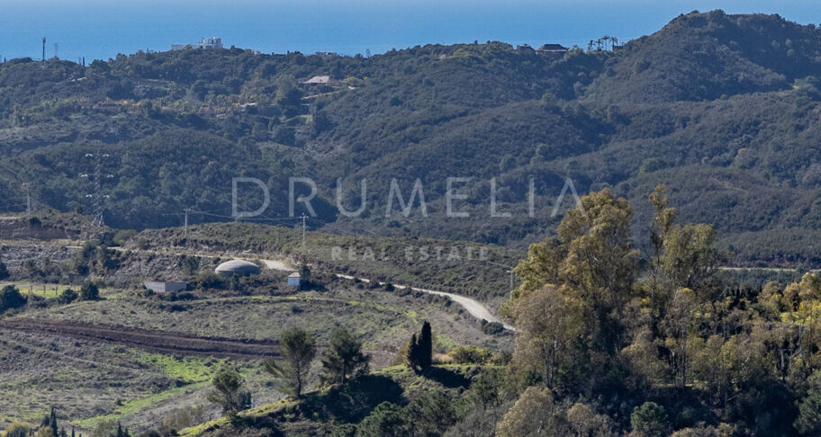 Nuevo Ático de Lujo en Primera Línea de Golf en construcción , Marbella Hill Club