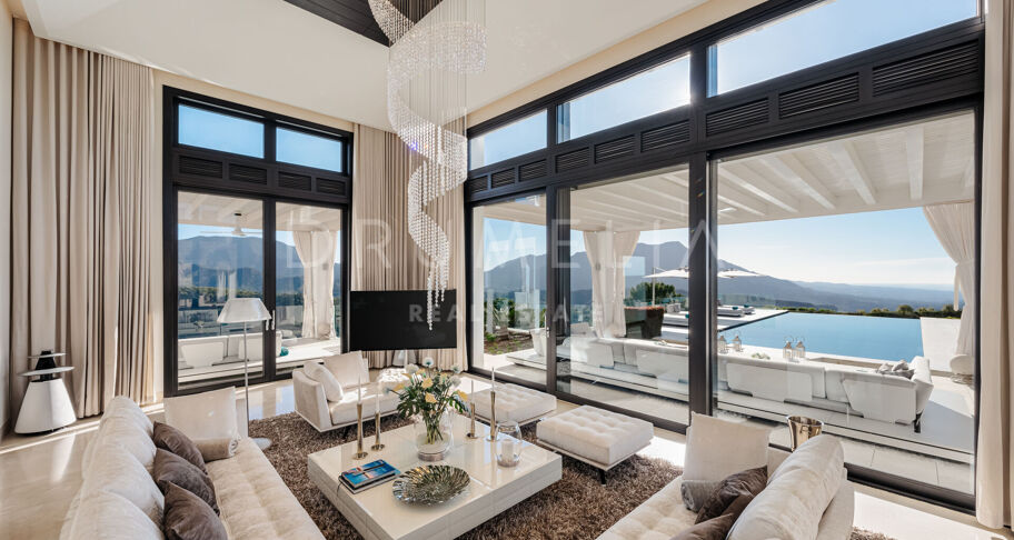 CASA VALENTINO – Einzigartige Luxusvilla mit Panoramablick in La Zagaleta, Benahavís