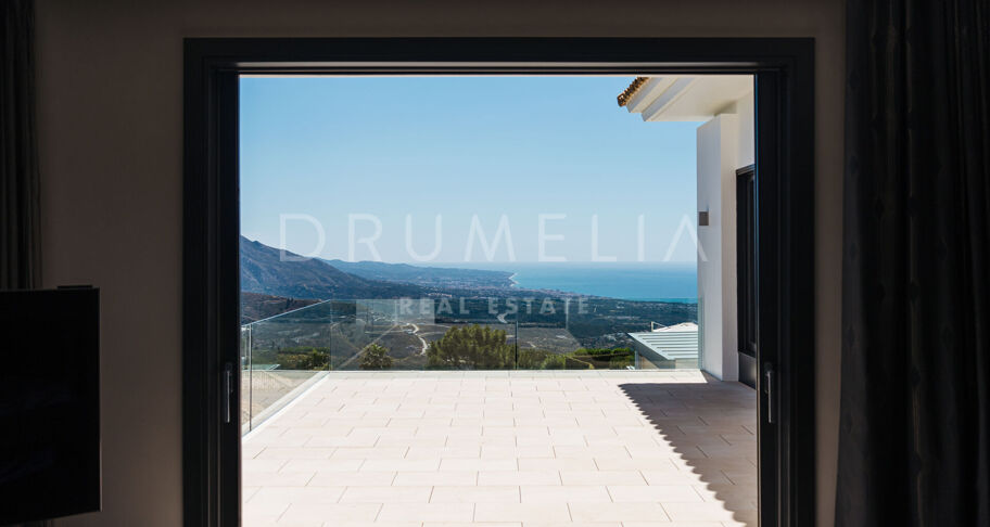CASA VALENTINO – Einzigartige Luxusvilla mit Panoramablick in La Zagaleta, Benahavís