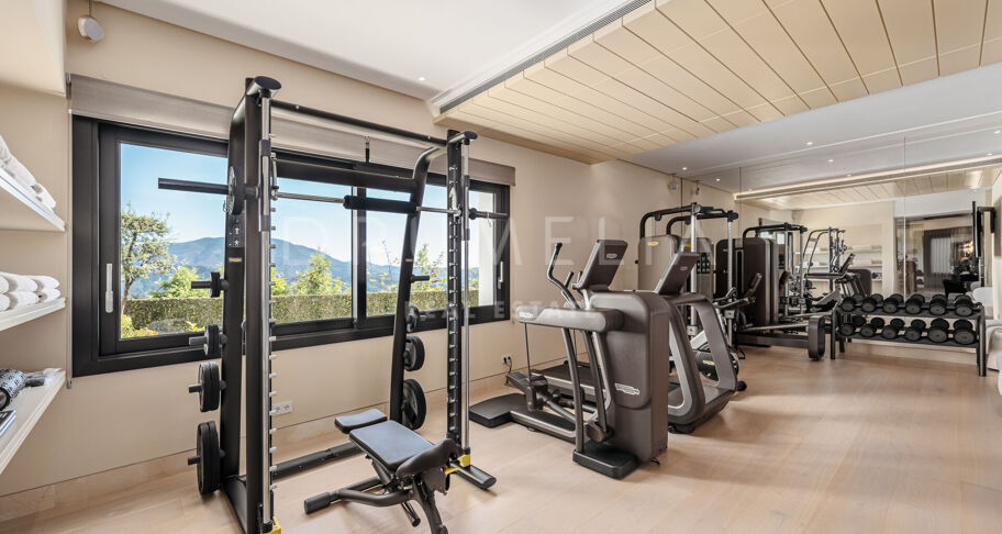 CASA VALENTINO – Einzigartige Luxusvilla mit Panoramablick in La Zagaleta, Benahavís