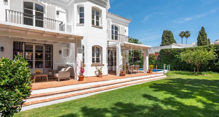 Villa de luxe en première ligne de golf à louer à long terme à Guadalmina Alta