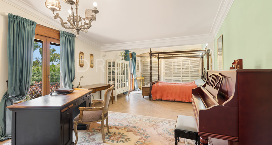 Charmante villa de golf à vendre à Guadalmina Baja, Marbella.