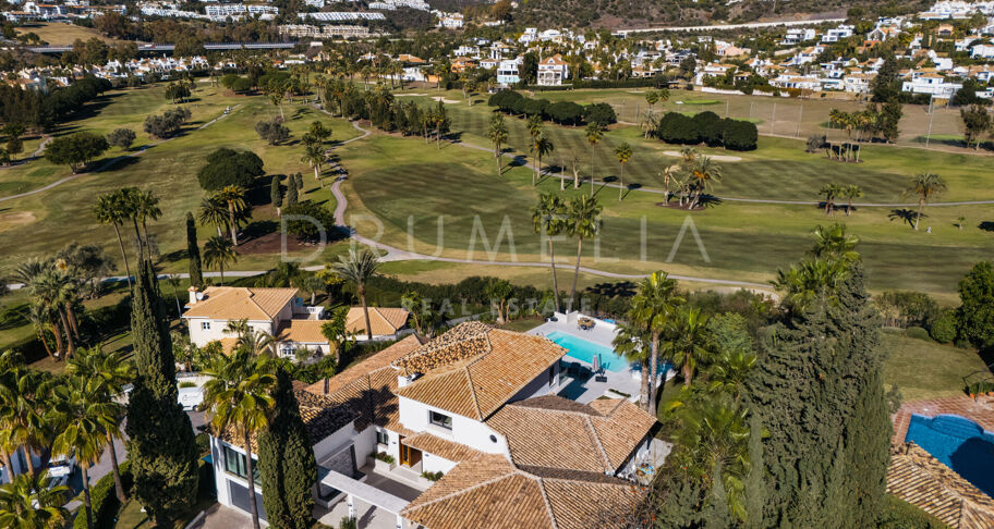 Renovated front-line golf, stunning modern luxury villa in Los Naranjos Golf, Nueva Andalucia
