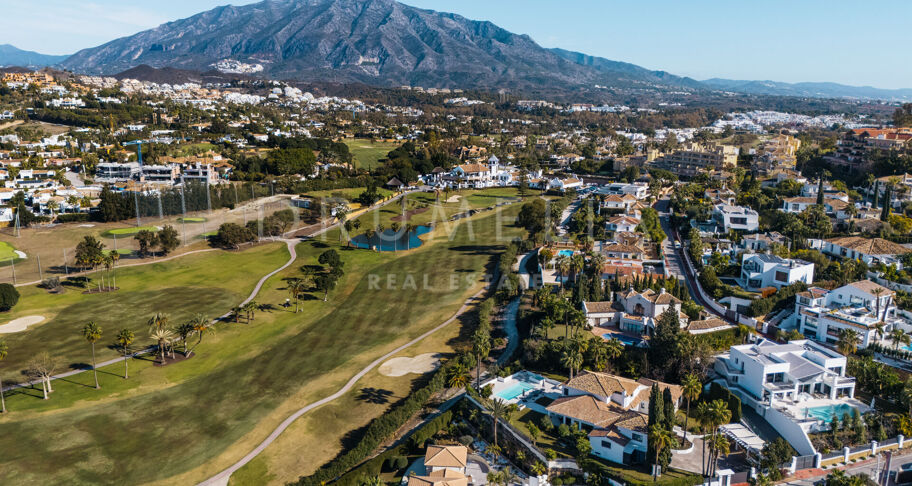 Renovated front-line golf, stunning modern luxury villa in Los Naranjos Golf, Nueva Andalucia