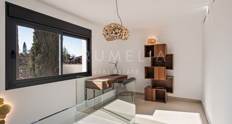 Renovated front-line golf, stunning modern luxury villa in Los Naranjos Golf, Nueva Andalucia