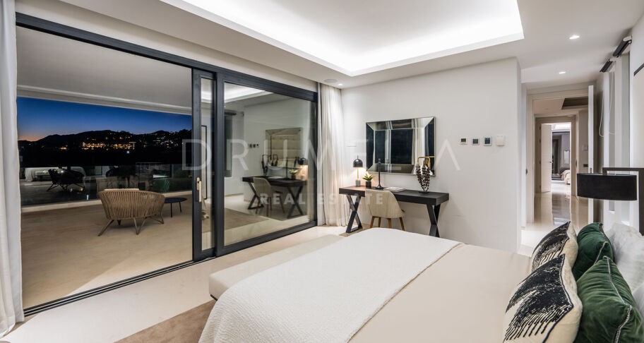 Lyxig modern villa med utsikt över bergen i prestigefyllda Los Olivos, Haza del Conde, Nueva Andalucía