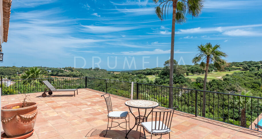 Luxury Mediterranean villa with breath-taking panoramic views and southern charm in San Roque