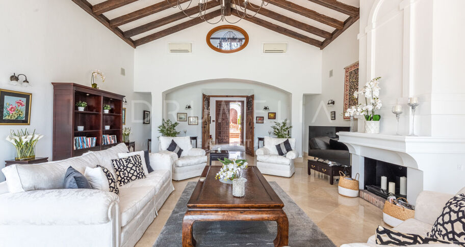 Luxury Mediterranean villa with breath-taking panoramic views and southern charm in San Roque