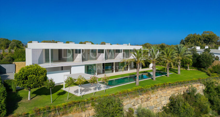 New innovative frontline golf Avant-garde luxury villa with superb views in Finca Cortesin, Casares.