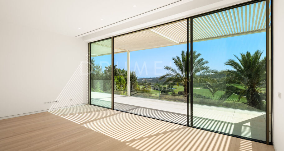 New innovative frontline golf Avant-garde luxury villa with superb views in Finca Cortesin, Casares.