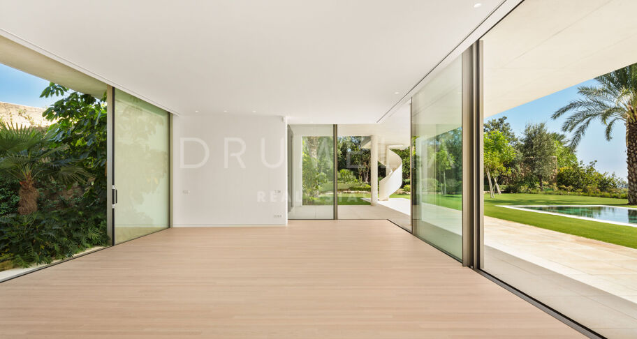 New innovative frontline golf Avant-garde luxury villa with superb views in Finca Cortesin, Casares.