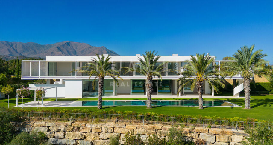 New innovative frontline golf Avant-garde luxury villa with superb views in Finca Cortesin, Casares.