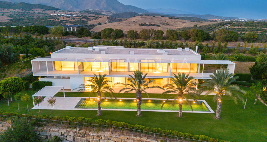 New innovative frontline golf Avant-garde luxury villa with superb views in Finca Cortesin, Casares.