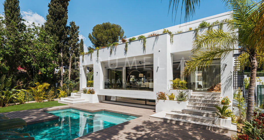 The Golden One- Luxury Modern Eco-Friendly Villa in The Golden 7 Urbanization- Golden Mile, Marbella
