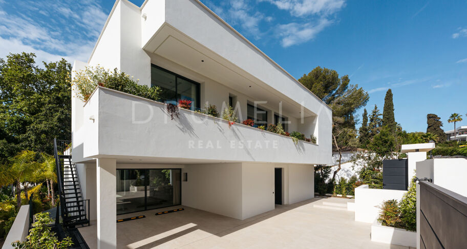 The Golden One- Luxury Modern Eco-Friendly Villa in The Golden 7 Urbanization- Golden Mile, Marbella