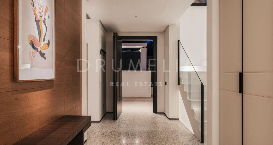 The Golden One- Luxury Modern Eco-Friendly Villa in The Golden 7 Urbanization- Golden Mile, Marbella