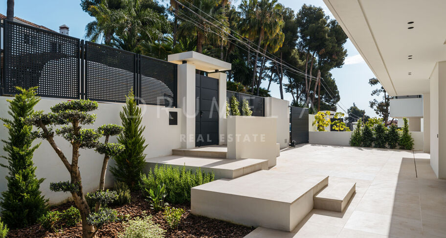 The Golden One- Luxury Modern Eco-Friendly Villa in The Golden 7 Urbanization- Golden Mile, Marbella