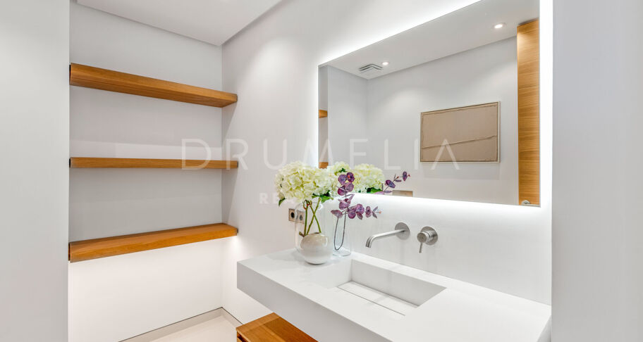 Waterfront 4-Bed Apartment with Dramatic Sea Views in Gray D'Albion, Most Coveted Building in Puerto Banus