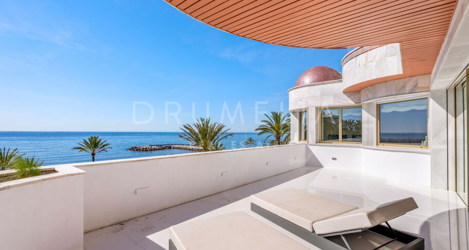Waterfront 4-Bed Apartment with Dramatic Sea Views in Gray D'Albion, Most Coveted Building in Puerto Banus