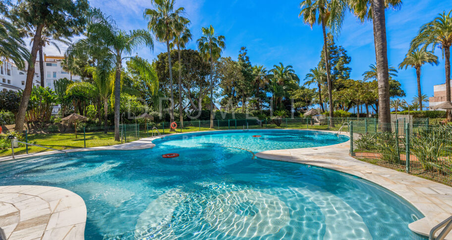 Waterfront 4-Bed Apartment with Dramatic Sea Views in Gray D'Albion, Most Coveted Building in Puerto Banus