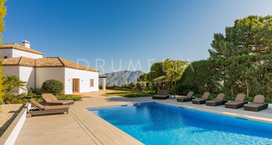 Luxe Villa in La Zagaleta met Panoramisch Uitzicht en Uitzonderlijke Privacy