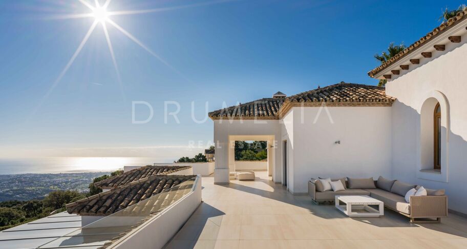 Luxe Villa in La Zagaleta met Panoramisch Uitzicht en Uitzonderlijke Privacy