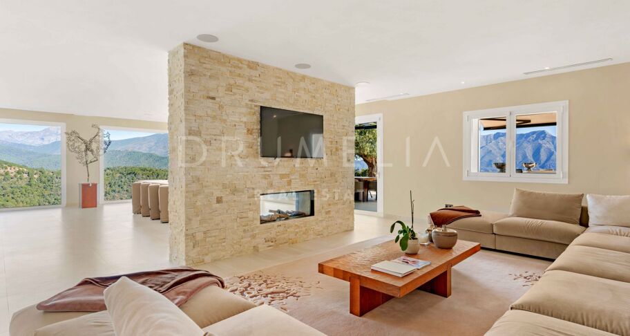 Luxe Villa in La Zagaleta met Panoramisch Uitzicht en Uitzonderlijke Privacy