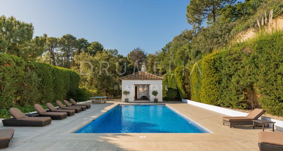 Luxe Villa in La Zagaleta met Panoramisch Uitzicht en Uitzonderlijke Privacy