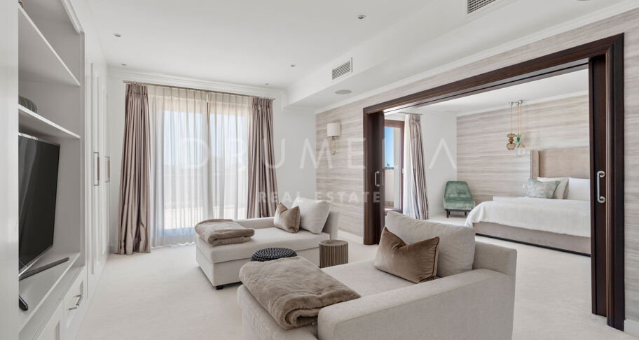 Modern Villa in Immaculate Condition with Luxurious Amenities, Near Guadalmina Alta