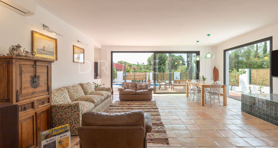 Unikalna willa w stylu architektonicznym na sprzedaż w Nagüeles, Marbella Golden Mile