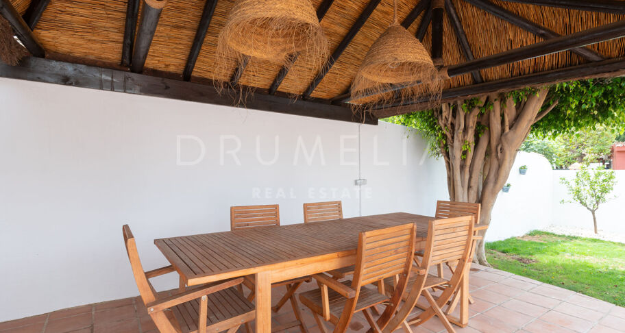 Unikalna willa w stylu architektonicznym na sprzedaż w Nagüeles, Marbella Golden Mile