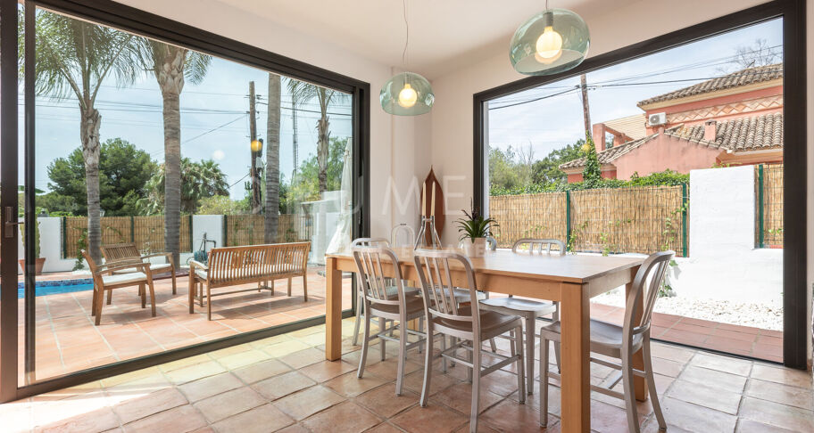 Unikalna willa w stylu architektonicznym na sprzedaż w Nagüeles, Marbella Golden Mile