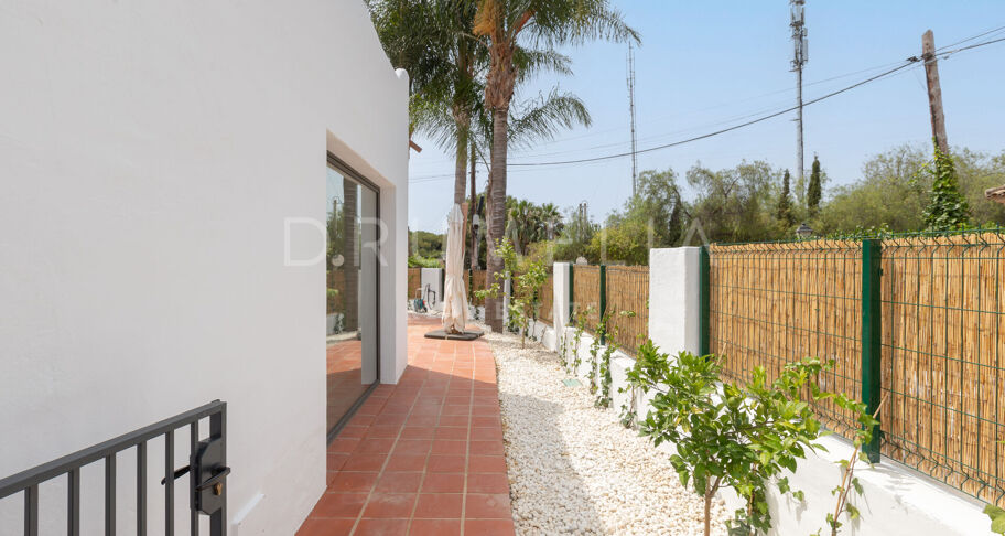 Unikalna willa w stylu architektonicznym na sprzedaż w Nagüeles, Marbella Golden Mile