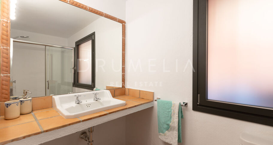 Unikalna willa w stylu architektonicznym na sprzedaż w Nagüeles, Marbella Golden Mile