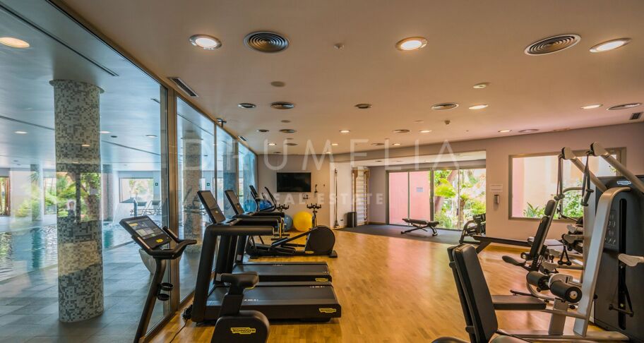 Prachtig appartement op de begane grond in Mansion Club, Marbella's Golden Mile