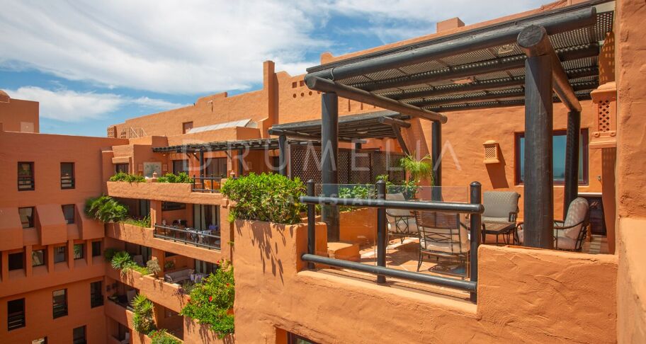 Stunning Penthouse in the Private Wing of Kempinski Hotel Bahia, Estepona