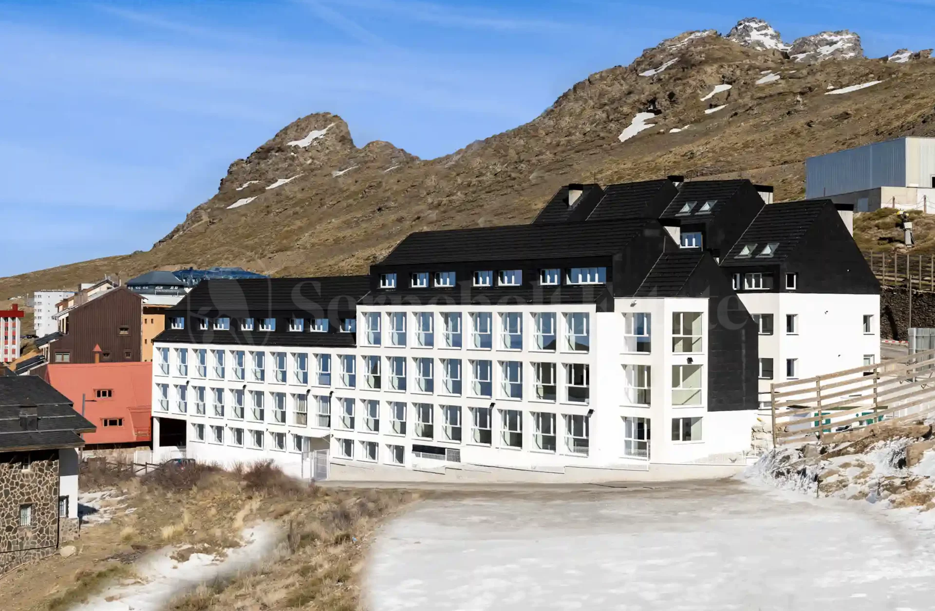 Picture of Luxury Apartments in Sierra Nevada