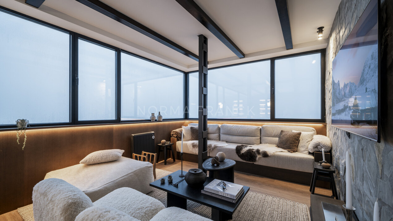 Sky Lodge