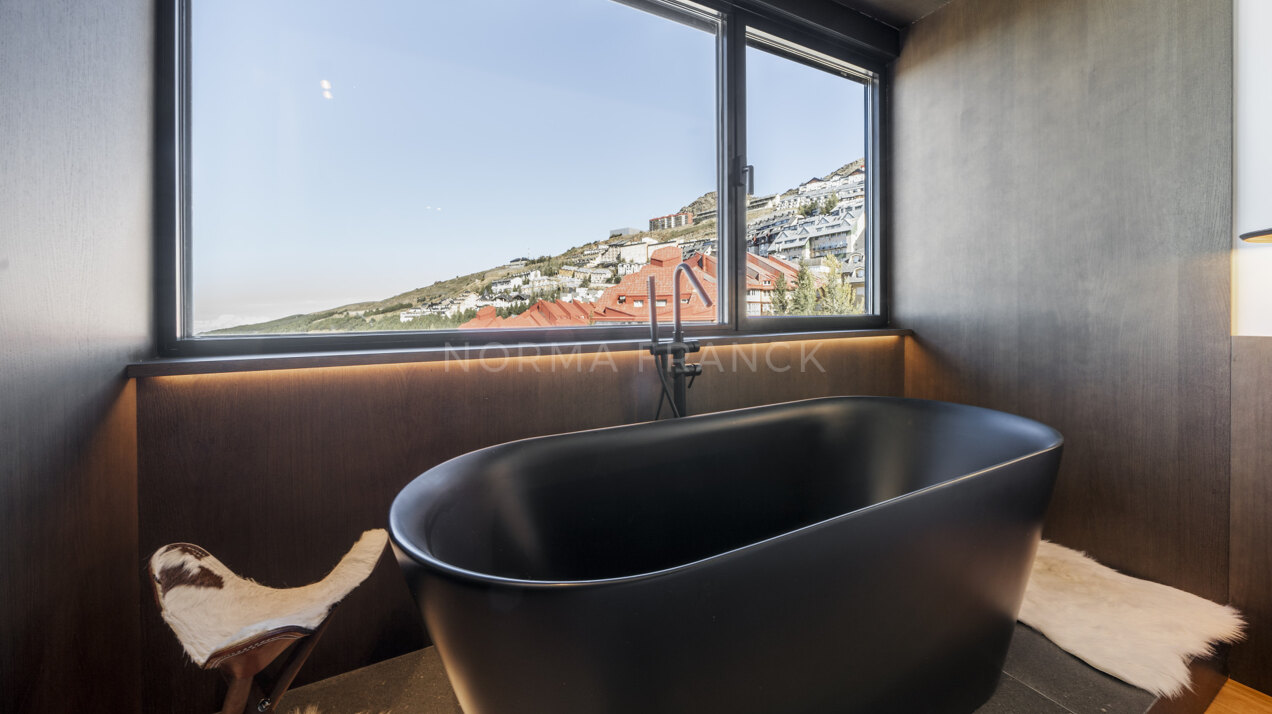 Sky Lodge
