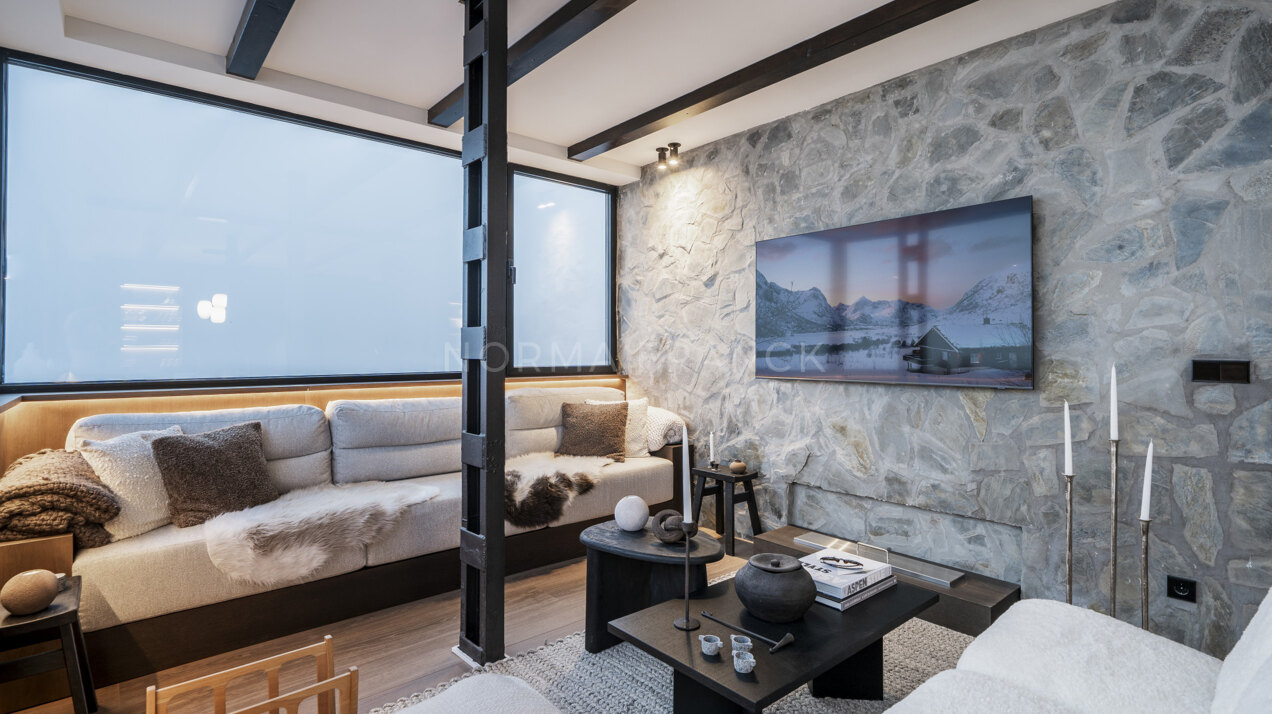 Sky Lodge