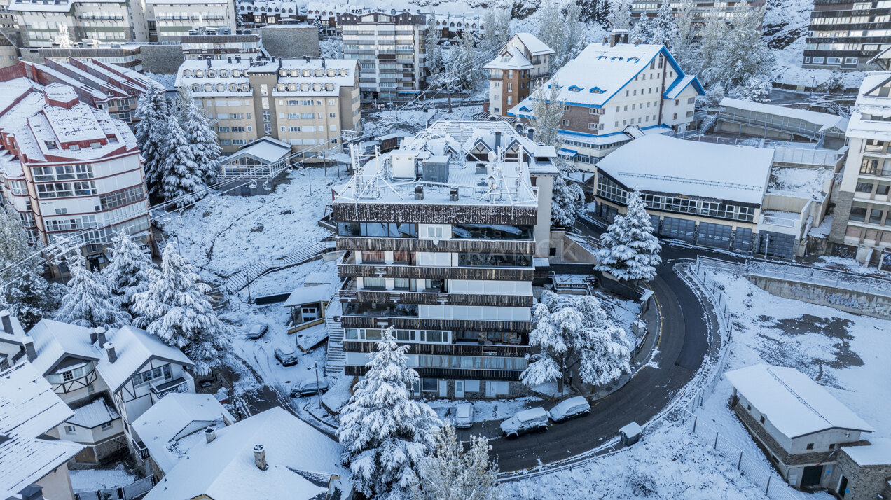 Sky Lodge