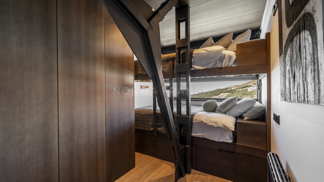 Sky Lodge