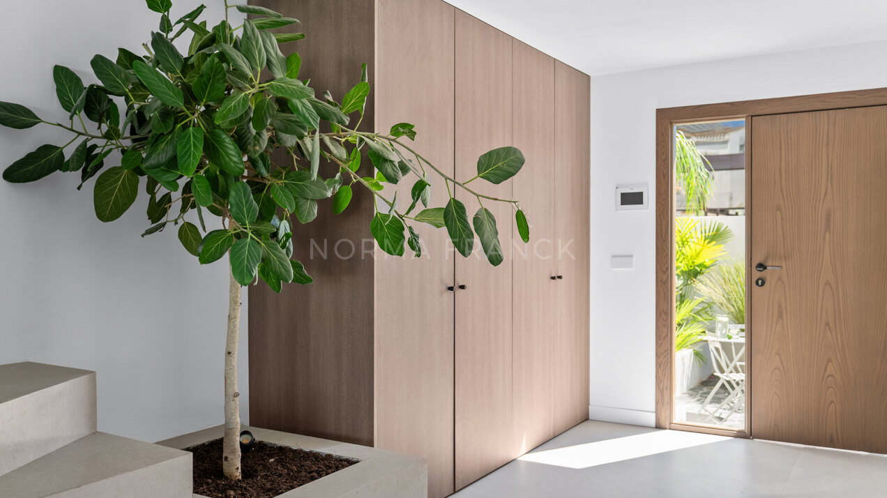 Casa Zia - Welcome to this charming home with private outdoor living space and pool with minimalist elegant design inspired by southern Italy.