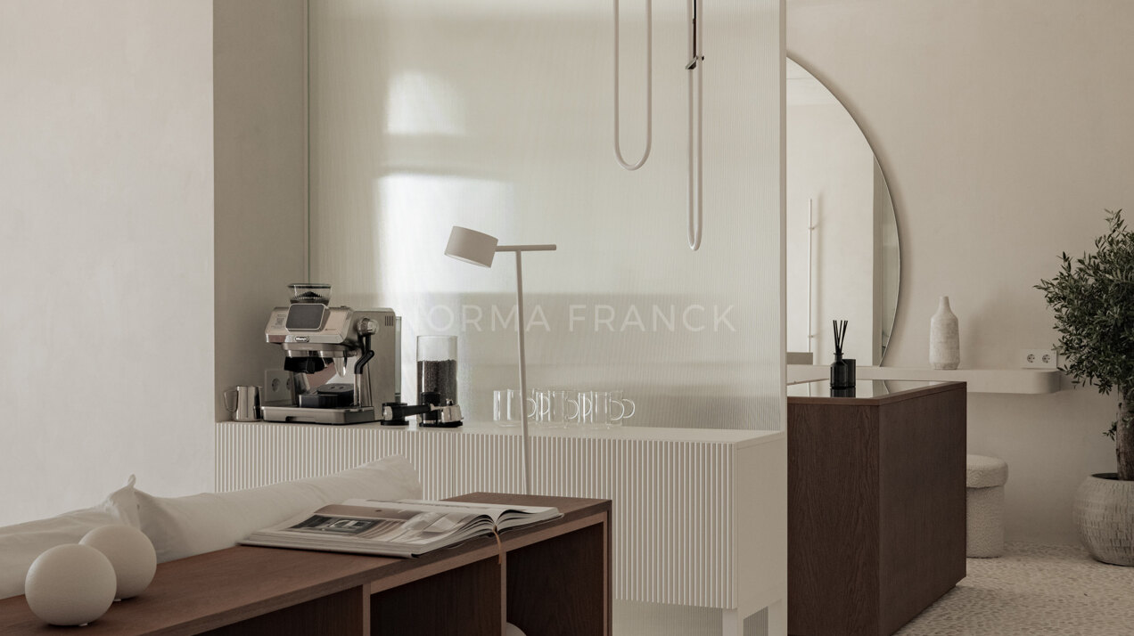 Oia Penthouse - Duplex penthouse with private pool, sea views, and prime Golden Mile location