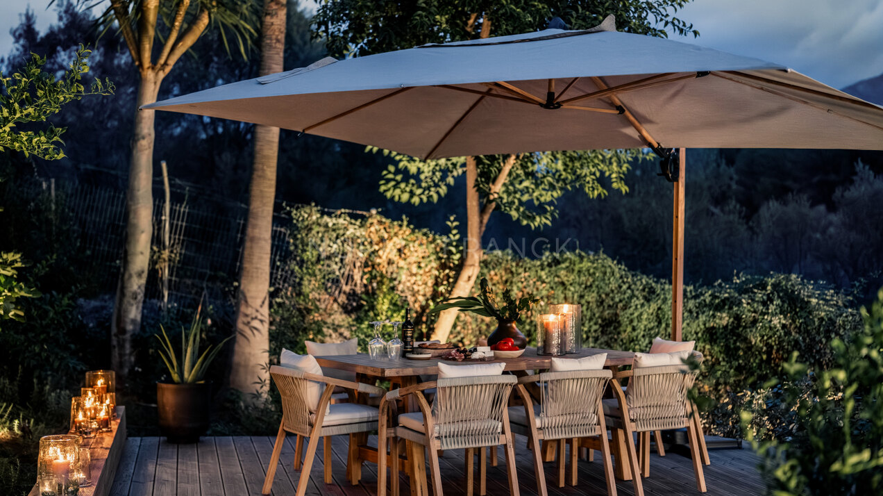 Villa Tira - Stunning renovated villa nestled in a prestigious gated community in the heart of Nueva Andalucía