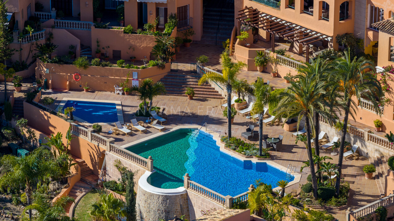 La Cerquilla Penthouse - a spectacular, fully renovated duplex penthouse offering luxury living in one of Nueva Andalucía’s most prestigious gated communities.