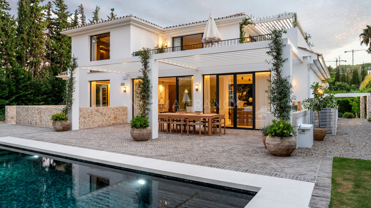 Villa Siena - Architectural masterpiece situated directly on the prestigious Las Brisas golf course
