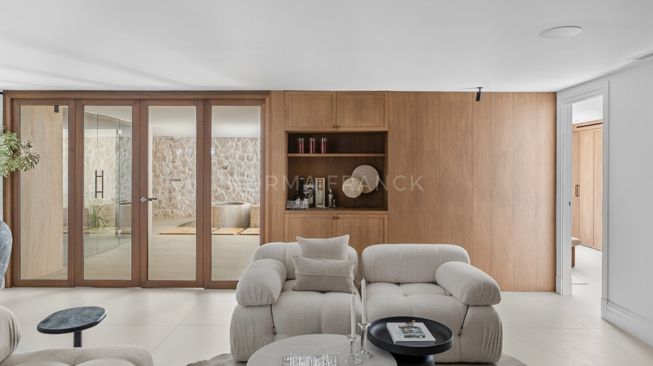 Villa Siena - Architectural masterpiece situated directly on the prestigious Las Brisas golf course